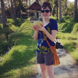 Meet your Posher, Lydia